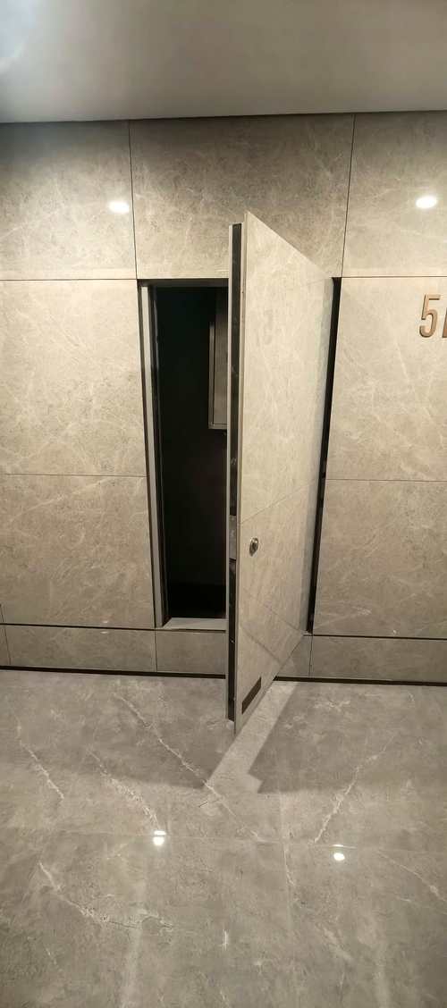 专业防火守护者 家用防火门、挡烟垂壁、不锈钢防火门与双卷帘门全面解析